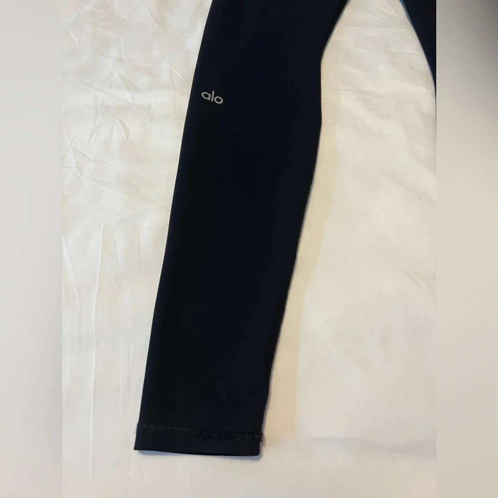 Alo High-Waist Ripped Warrior Leggings